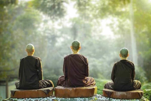theravada-buddhism-3818886_1280-1024x682